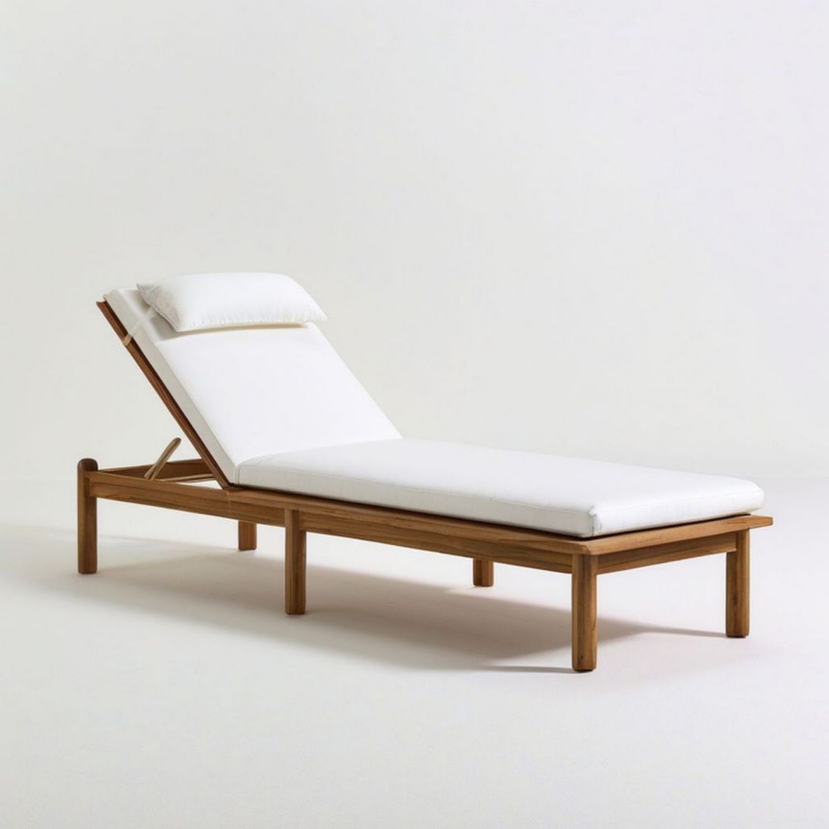 Verstellbare Liege aus Teakholz mit weisser Polyesterauflage, 200 x 70 x 35 cm
